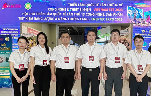 海阔天高 ，，，，“颐越”千里